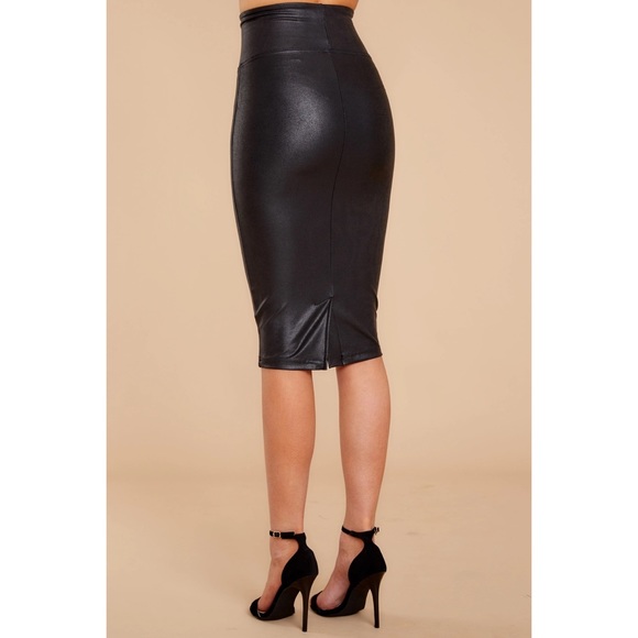 Spanx Faux Leather Pencil Skirt - Picture 4 of 6